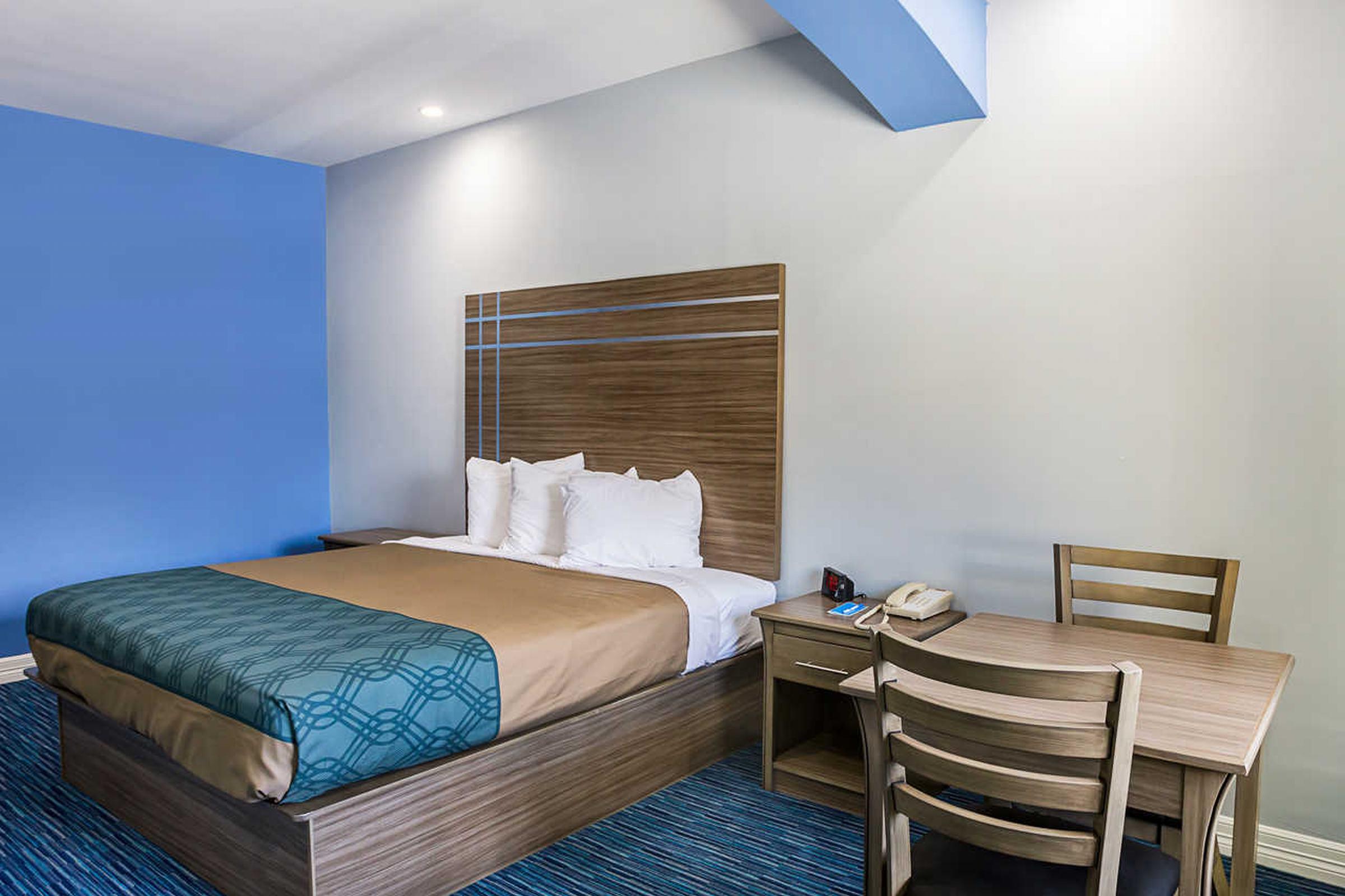 Rodeway Inn & Suites Clarksville Esterno foto