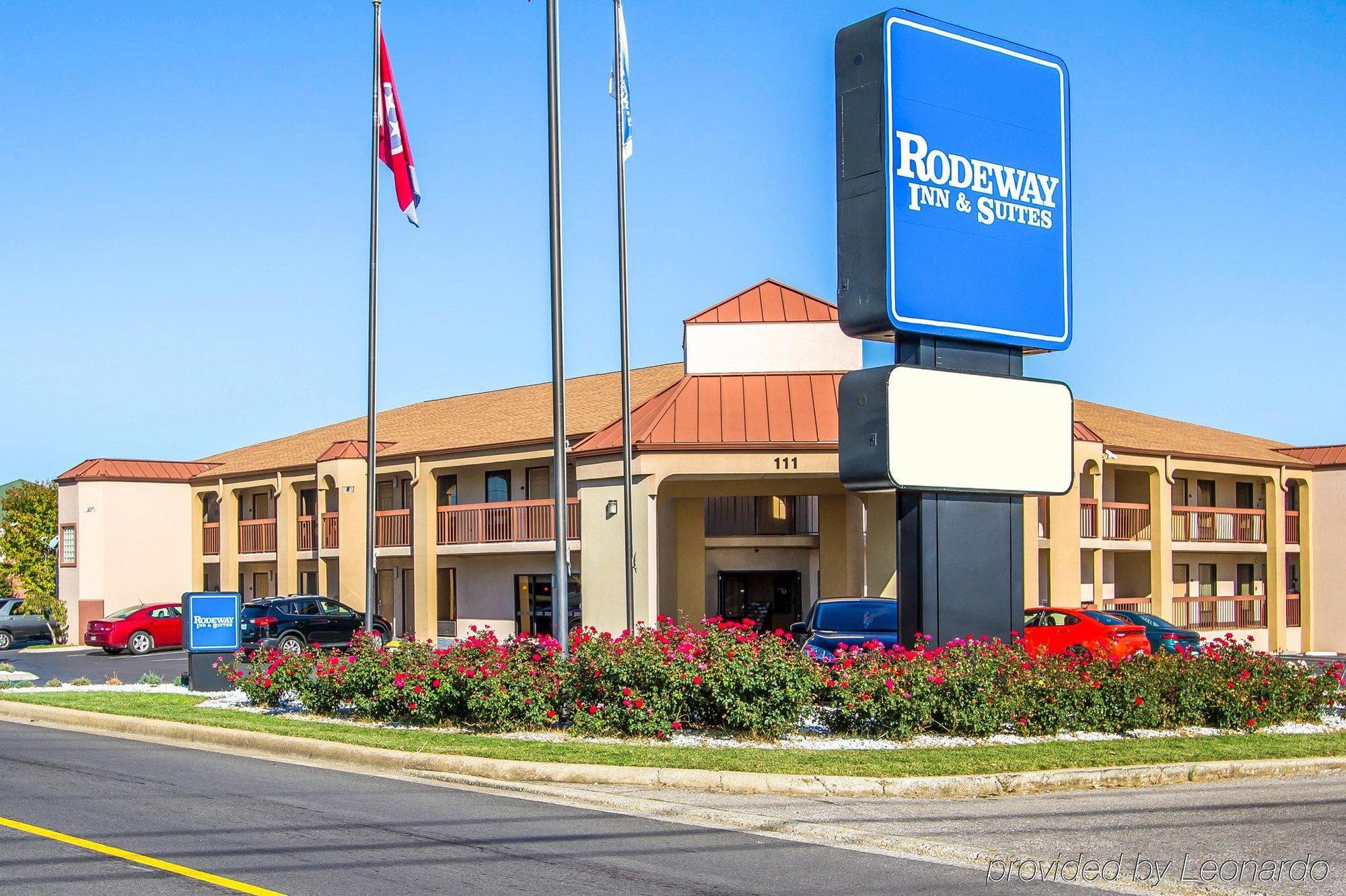 Rodeway Inn & Suites Clarksville Esterno foto