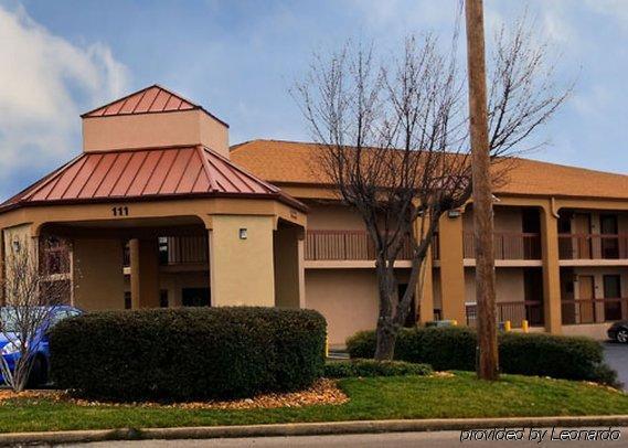 Rodeway Inn & Suites Clarksville Esterno foto