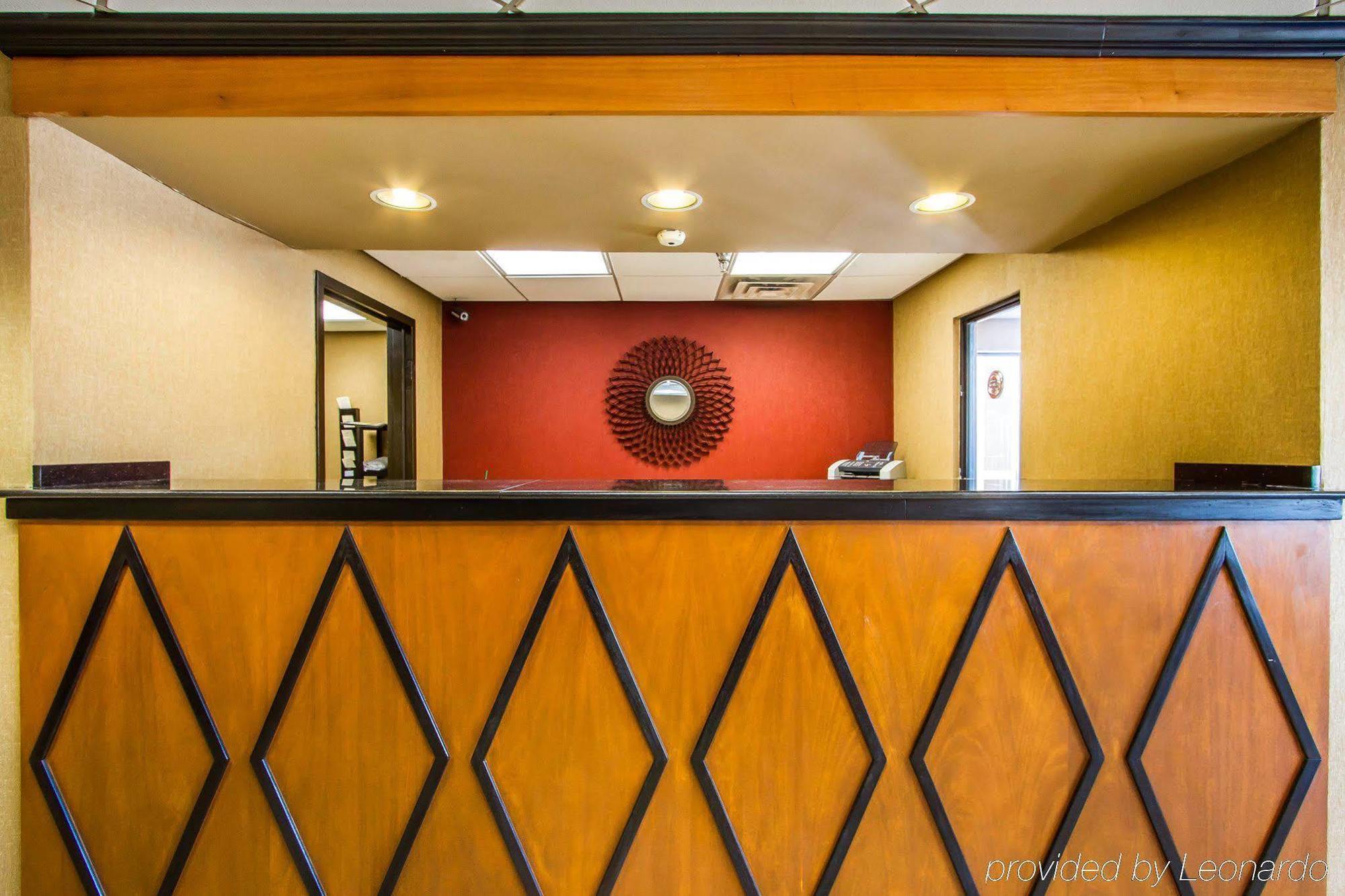 Rodeway Inn & Suites Clarksville Esterno foto