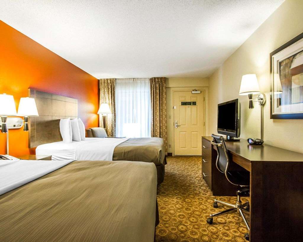 Rodeway Inn & Suites Clarksville Camera foto